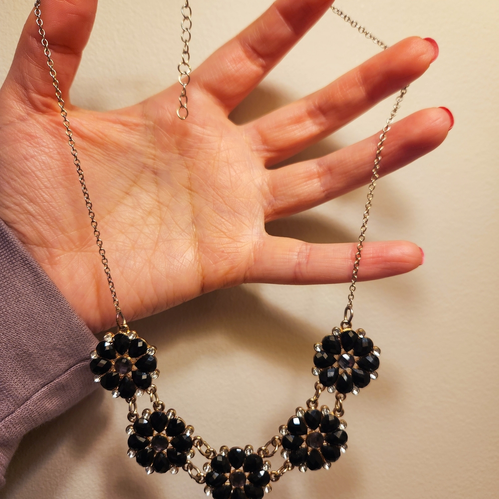 2010s Black Floral Necklace